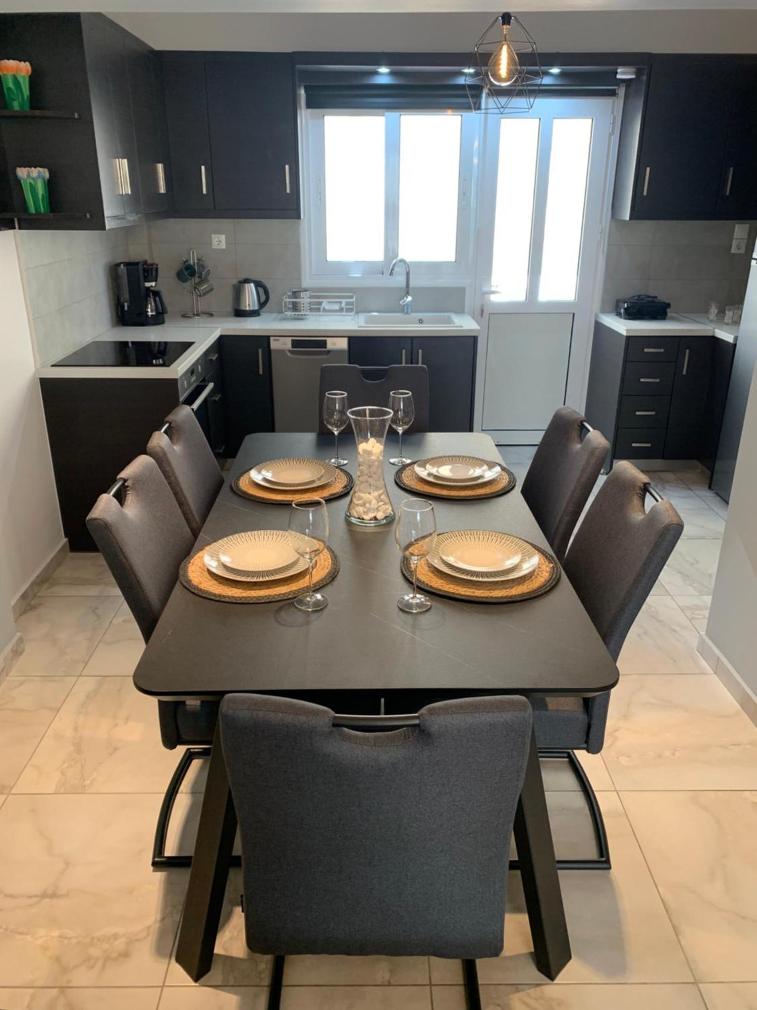 Apartament F K